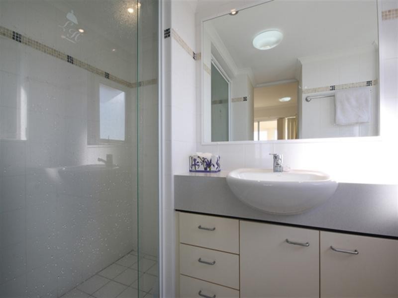 Unit 17 ‘The Lighthouses’ 5 Canberra Terrace, Kings Beach QLD 4551