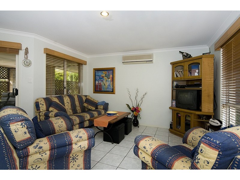 13 Hanwell Court, Little Mountain QLD 4551