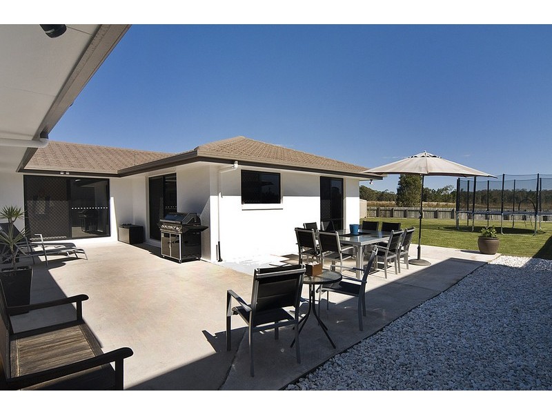 5 Daintree Boulevard, Little Mountain QLD 4551