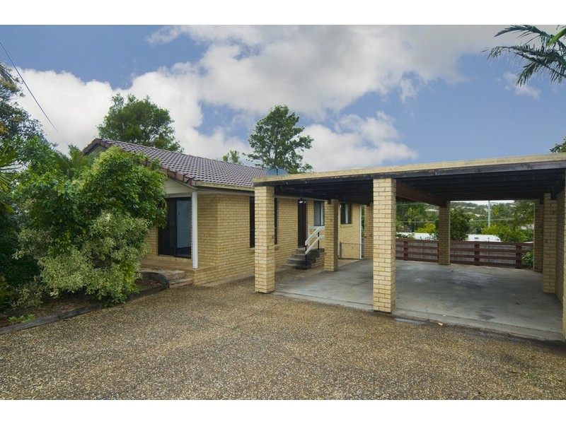 36 Enfield Crescent, Battery Hill QLD 4551