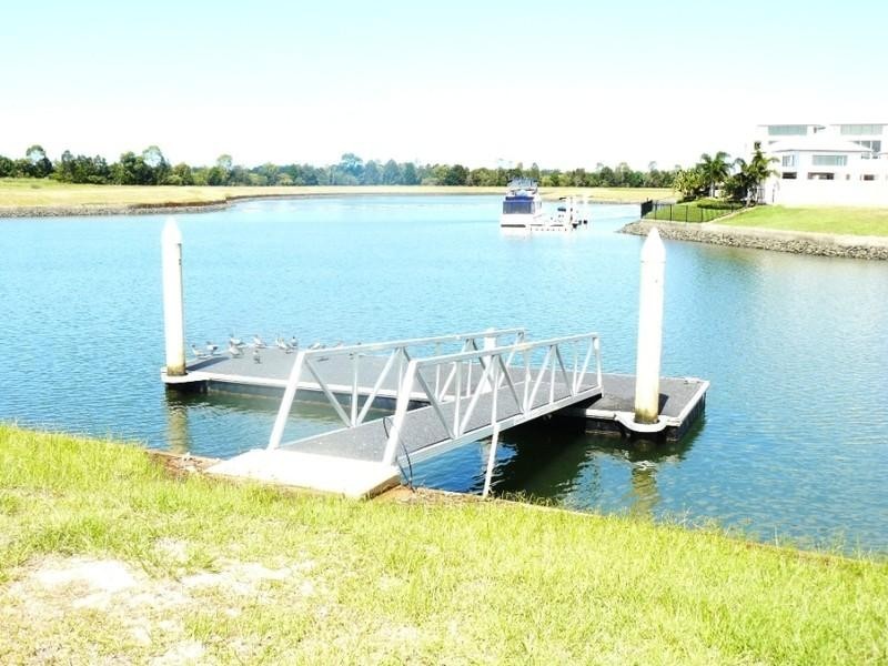 35 Marina Parade, Jacobs Well QLD 4208