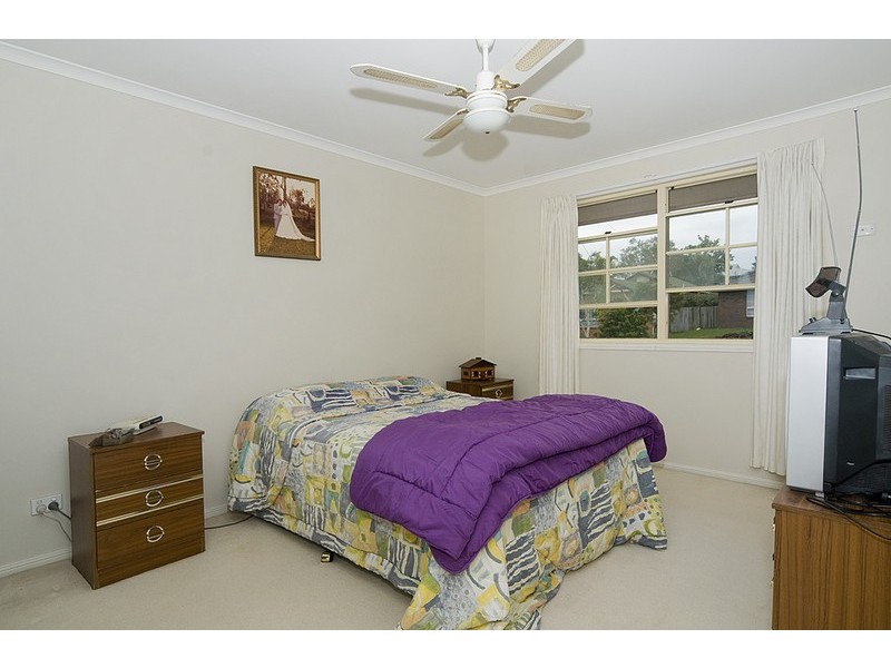 18 Enfield Crescent, Battery Hill QLD 4551