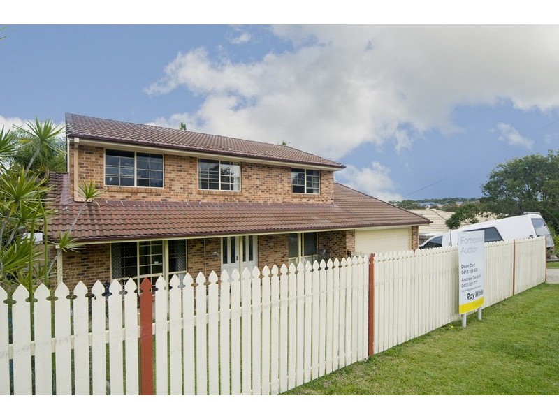 18 Enfield Crescent, Battery Hill QLD 4551