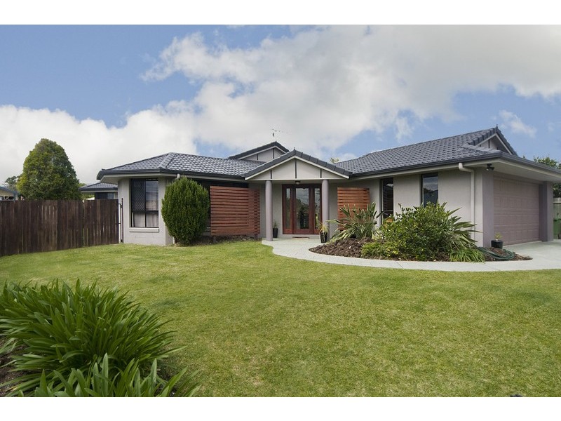 9 Highclare Court, Little Mountain QLD 4551