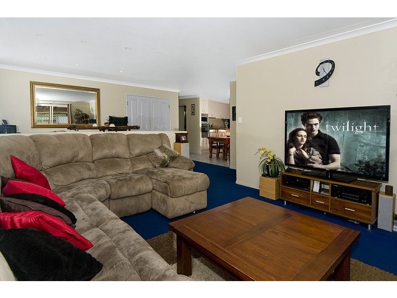 9 Highclare Court, Little Mountain QLD 4551