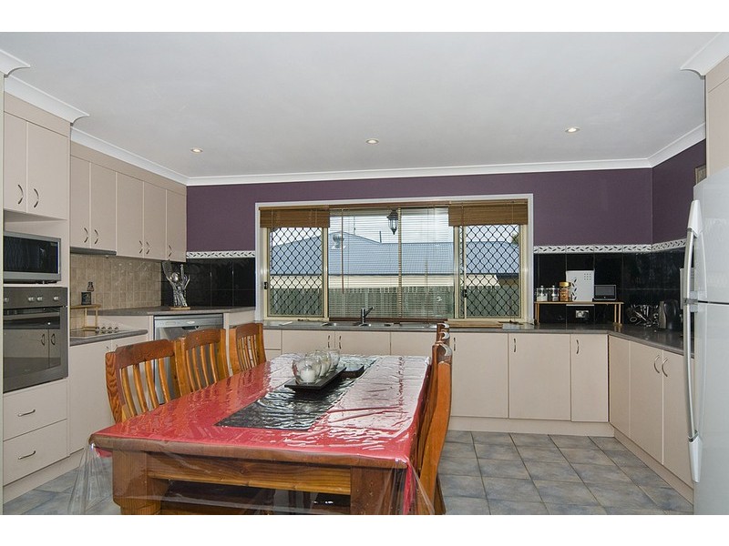 9 Highclare Court, Little Mountain QLD 4551