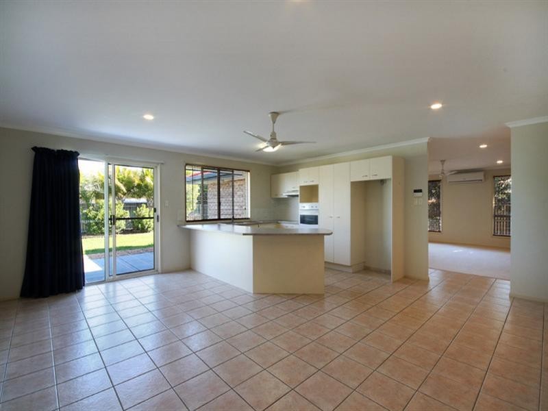 12 Traill Crescent, Currimundi QLD 4551
