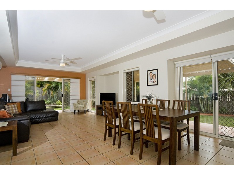 11 Valley View Court, Little Mountain QLD 4551