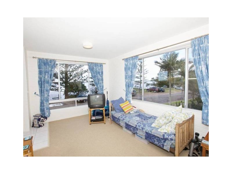 8/83 Esplanade, Golden Beach QLD 4551