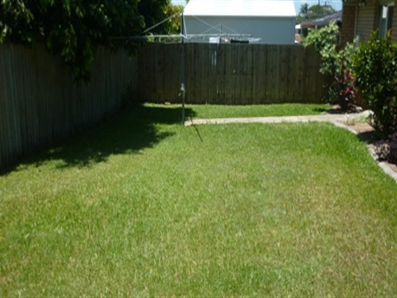 2/2 Miranda Street, Aroona QLD 4551