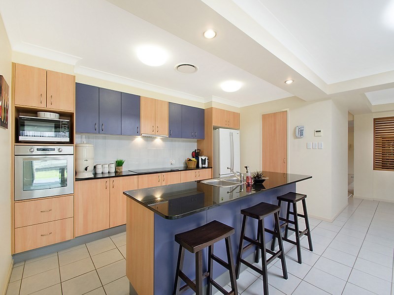 10 Eastern Rise, Little Mountain QLD 4551