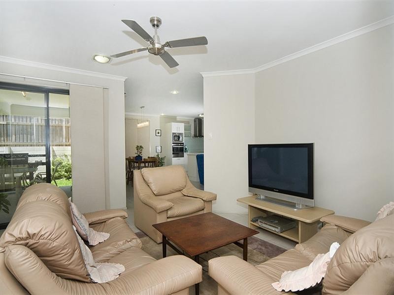 1 Acaciabark Place, Little Mountain QLD 4551