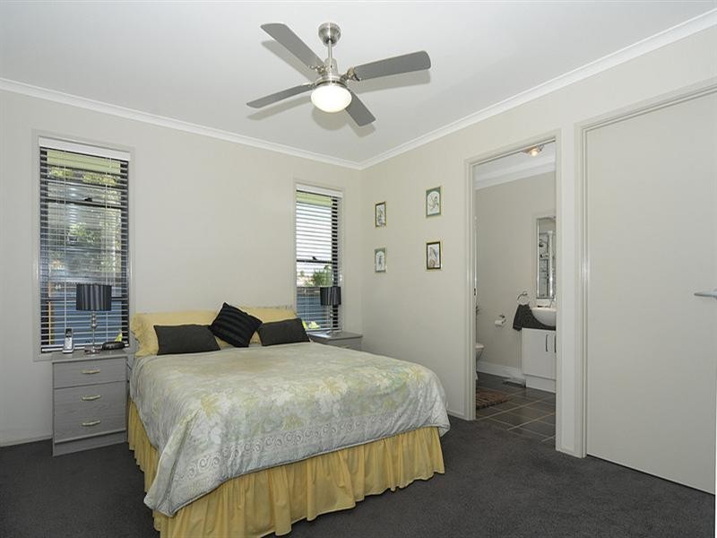 1 Acaciabark Place, Little Mountain QLD 4551