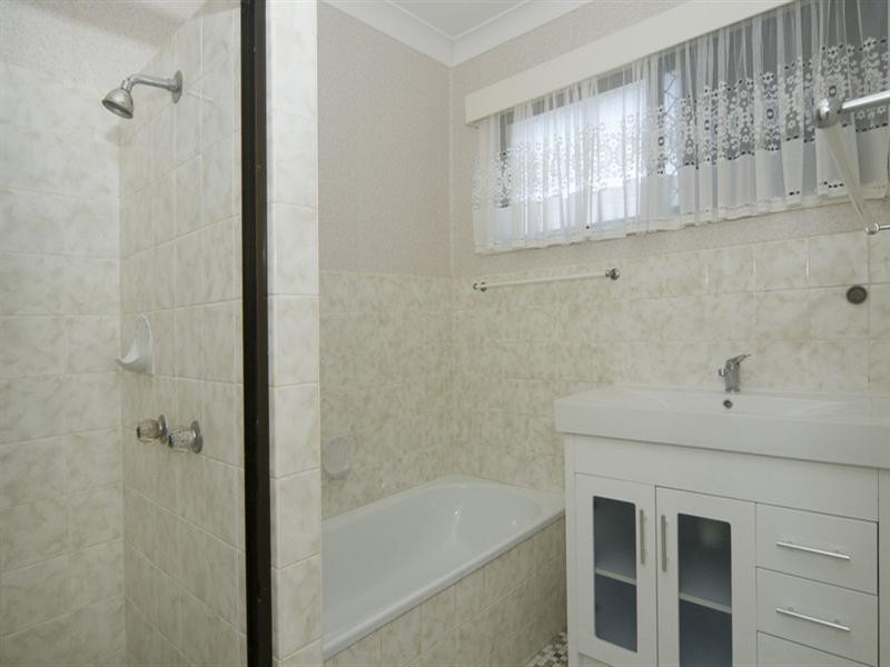 18 Gerrybell Street, Golden Beach QLD 4551