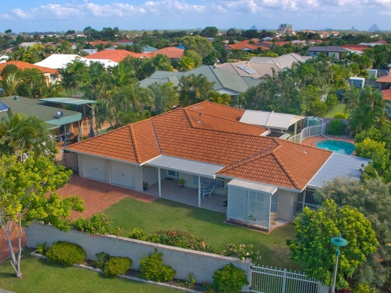 18 Kalowendha Avenue, Pelican Waters QLD 4551