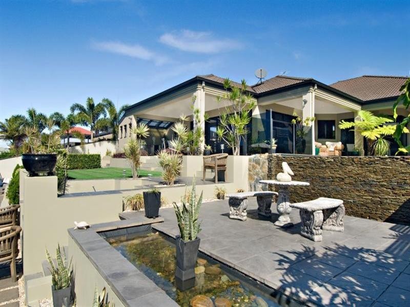 18 Wallaby Circuit, Pelican Waters QLD 4551