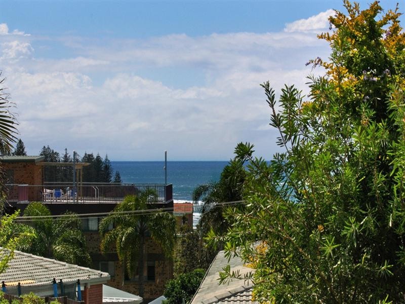 Unit 5 ‘Kailoha’ 27 Canberra Terrace, Kings Beach QLD 4551