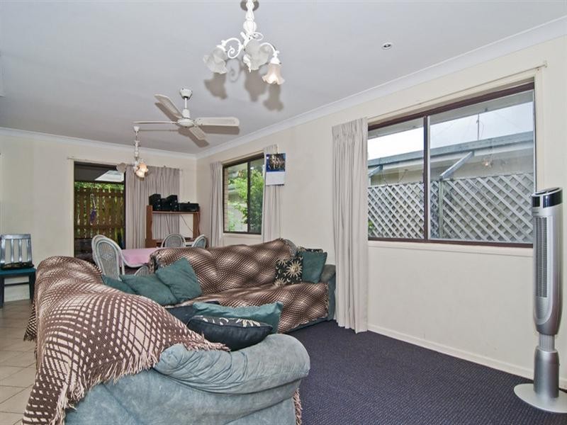 9 Croydon Avenue, Currimundi QLD 4551