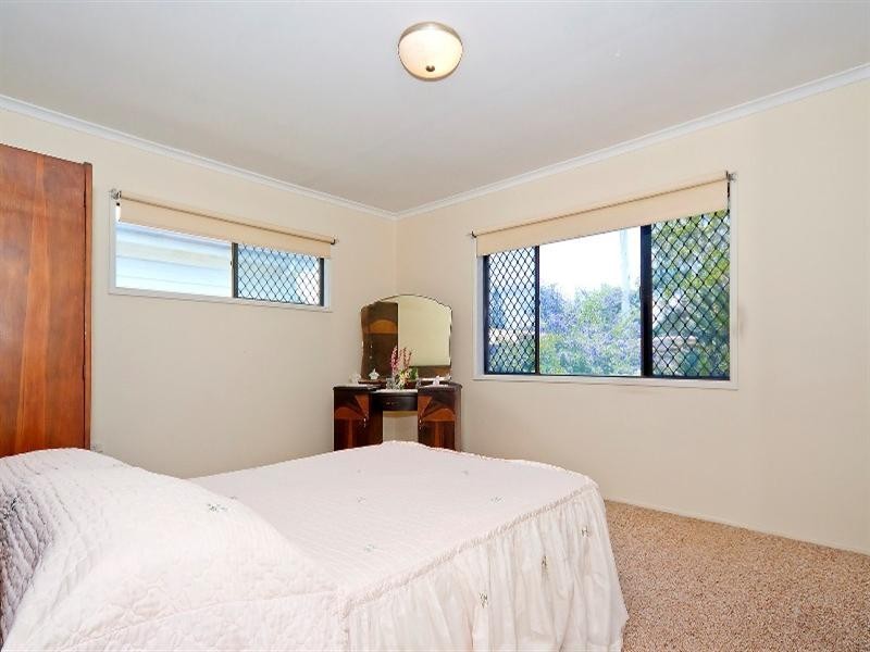 23 Blaxland Street, Golden Beach QLD 4551