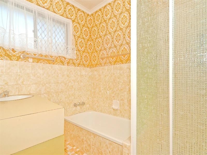 23 Blaxland Street, Golden Beach QLD 4551