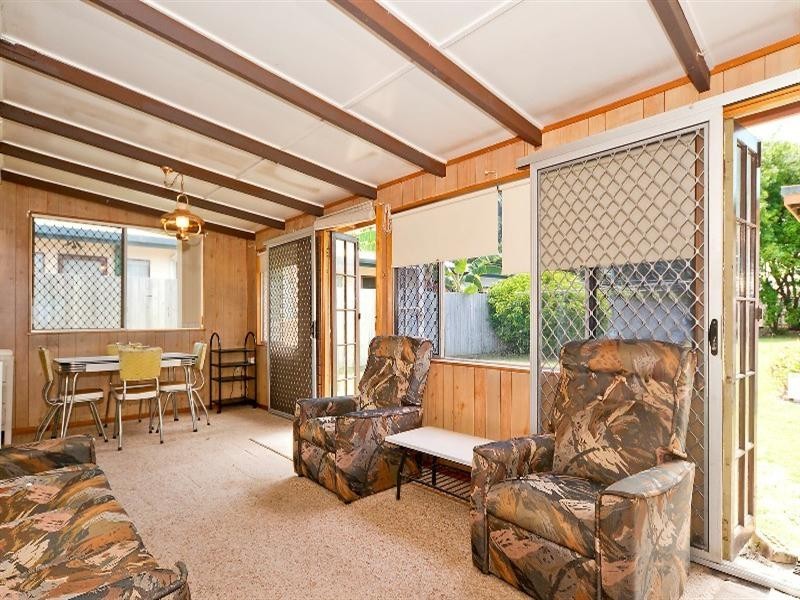 23 Blaxland Street, Golden Beach QLD 4551