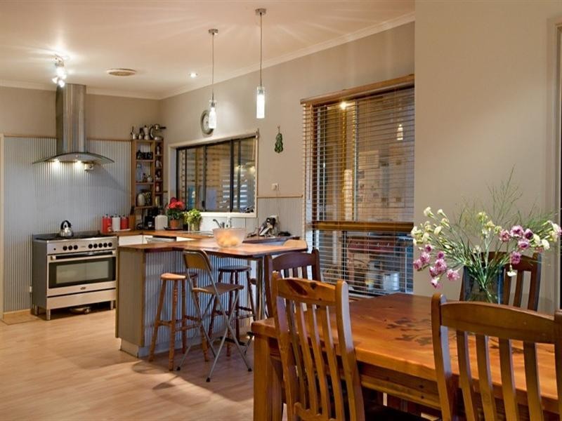 15 Casuarina Drive, Little Mountain QLD 4551