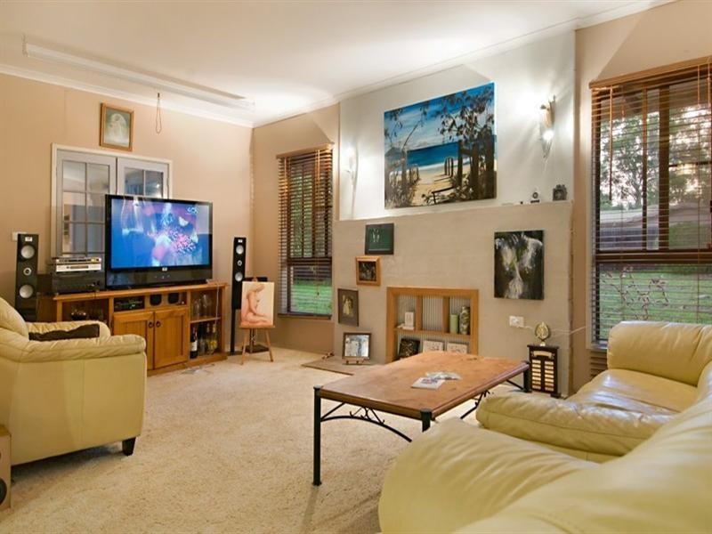 15 Casuarina Drive, Little Mountain QLD 4551