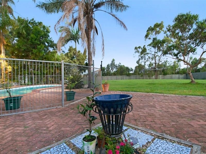 15 Casuarina Drive, Little Mountain QLD 4551