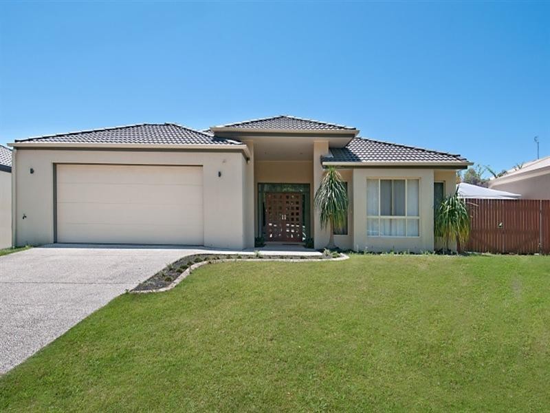 2 Fernleaf Court, Currimundi QLD 4551