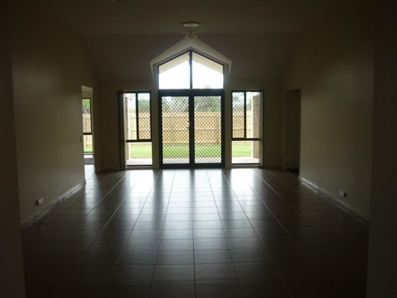 11 Gannet Close, Wurtulla QLD 4575