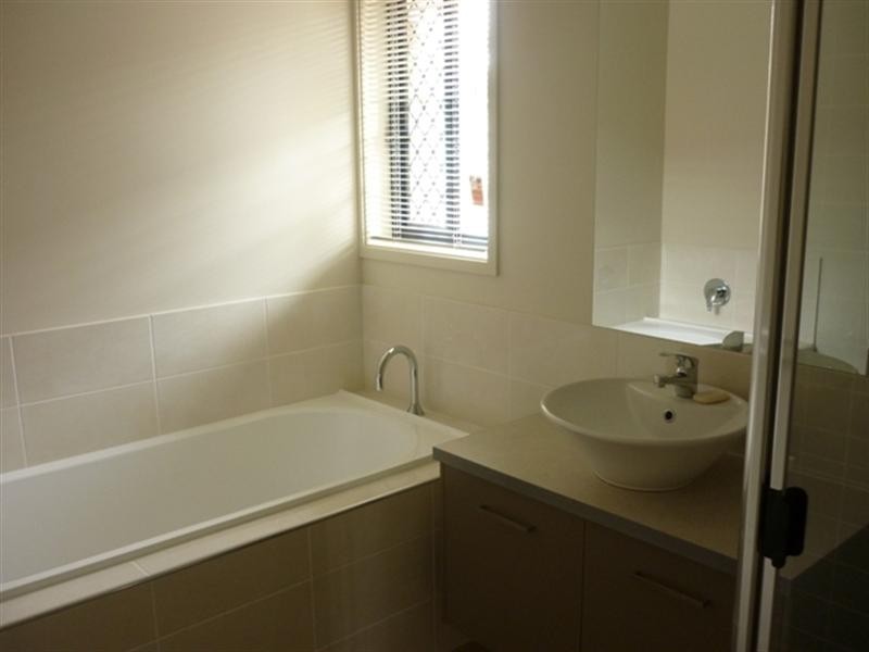 11 Gannet Close, Wurtulla QLD 4575