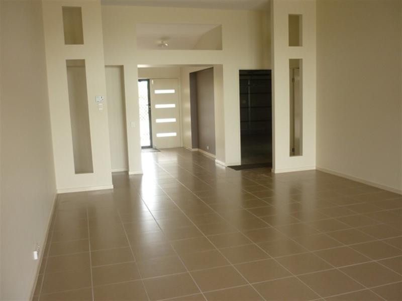 11 Gannet Close, Wurtulla QLD 4575