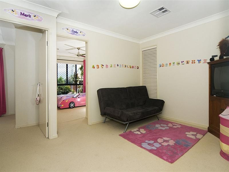 7 Mowburra Place, Caloundra West QLD 4551