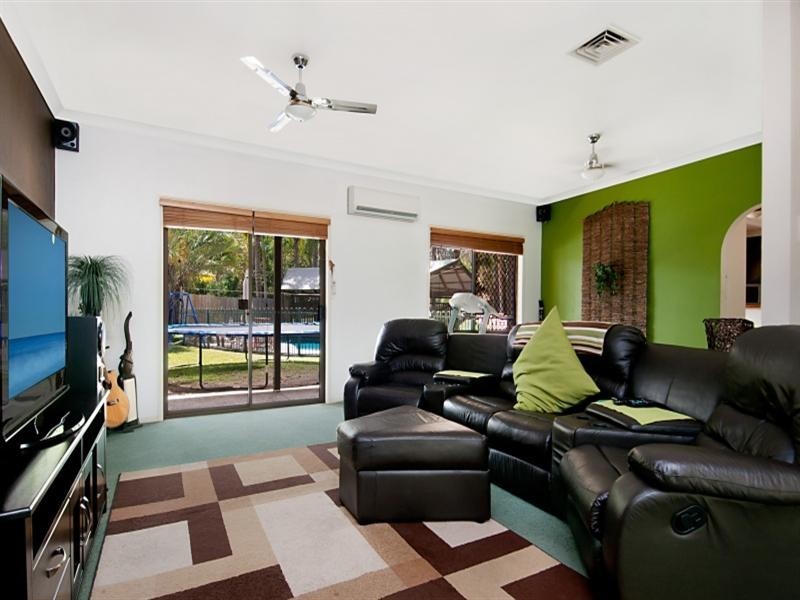 5 Ballantyne Court, Glenview QLD 4553