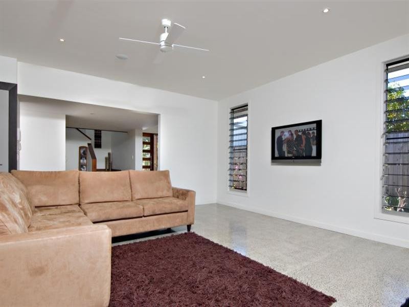 77 Westminster Avenue, Golden Beach QLD 4551