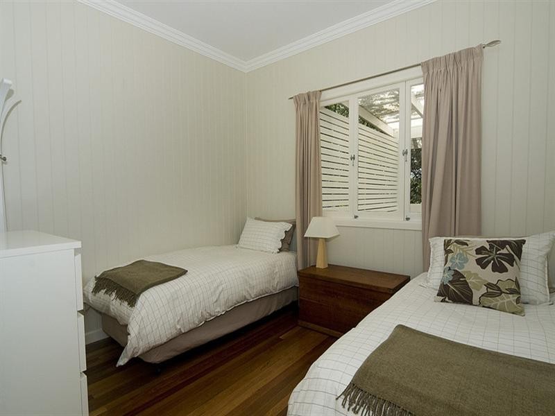 28 Henzell Street, Dicky Beach QLD 4551