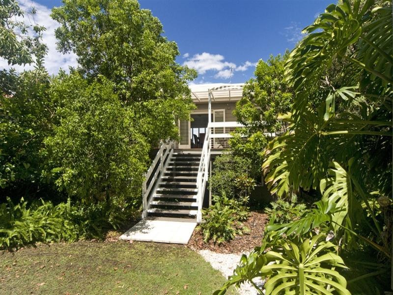 28 Henzell Street, Dicky Beach QLD 4551