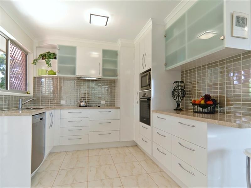 6 Roberts Street, Golden Beach QLD 4551