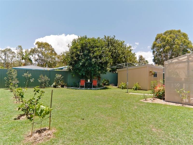 6 Roberts Street, Golden Beach QLD 4551