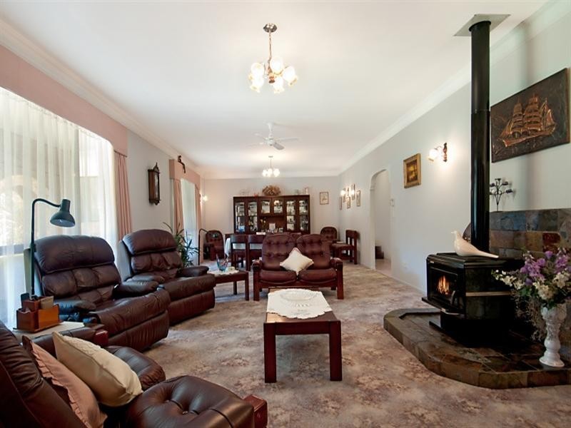 50 Casuarina Drive, Little Mountain QLD 4551