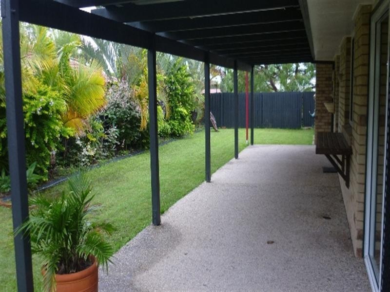 19 Greenwood Place, Little Mountain QLD 4551