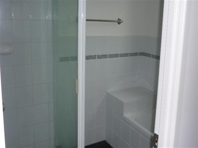 19 Greenwood Place, Little Mountain QLD 4551