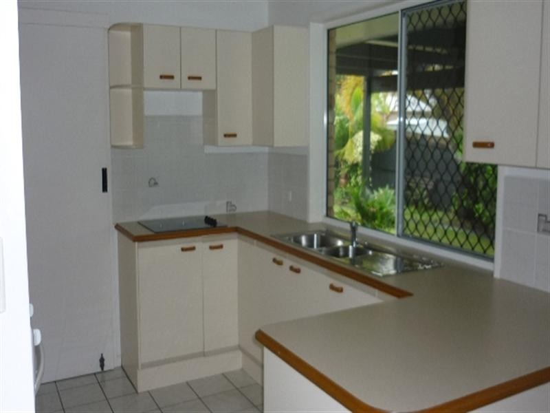 19 Greenwood Place, Little Mountain QLD 4551