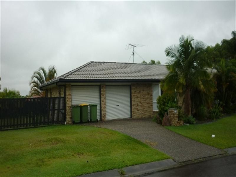 19 Greenwood Place, Little Mountain QLD 4551