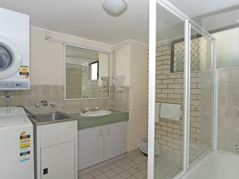 Unit 3 ‘Beachside Court’ 33a Burgess Street, Kings Beach QLD 4551