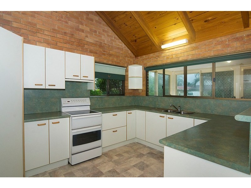 7 Truscott Court, Golden Beach QLD 4551