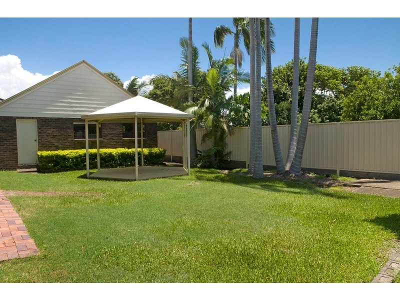 7 Truscott Court, Golden Beach QLD 4551