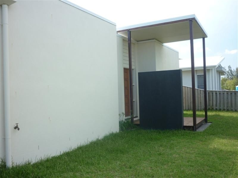 25 The Promenade, Pelican Waters QLD 4551