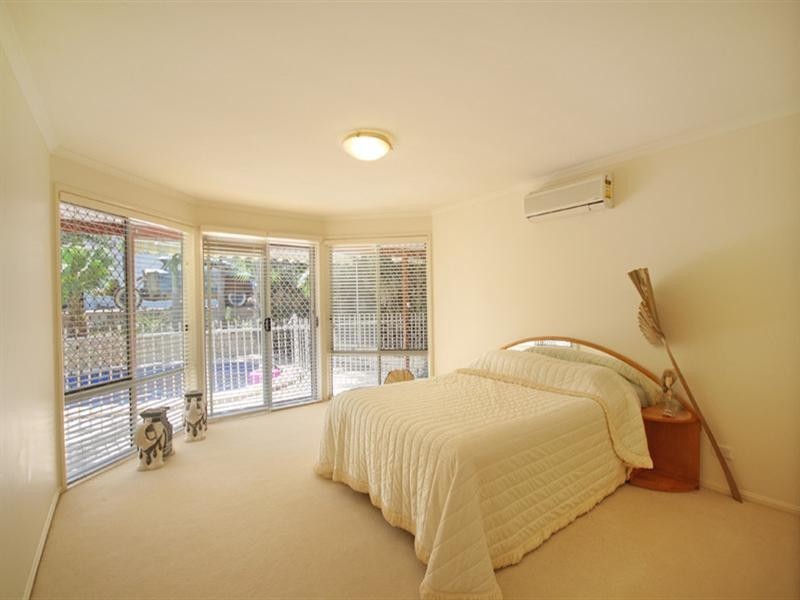 6 Heath Court, Little Mountain QLD 4551