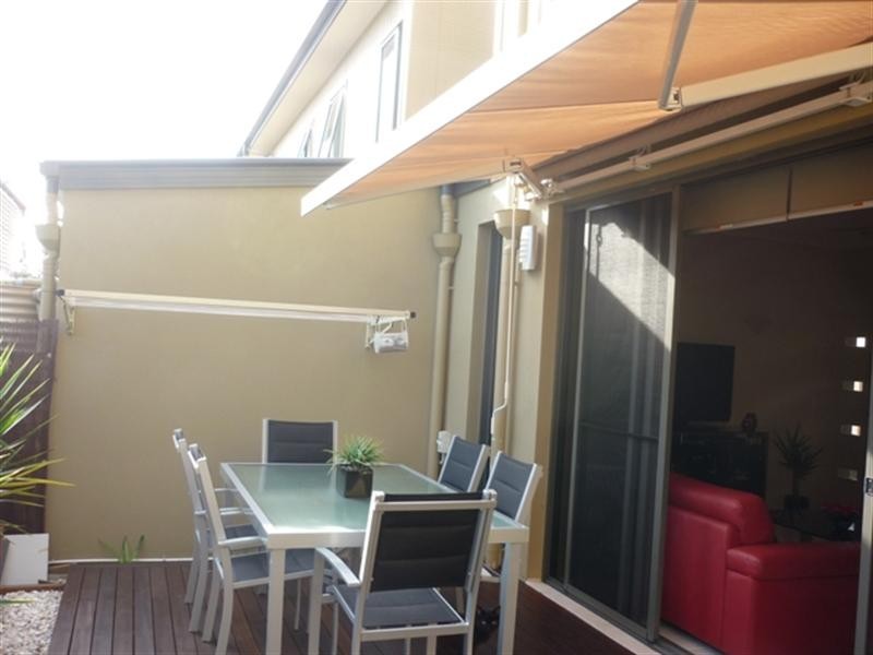 2/9 Bingera Terrace, Kings Beach QLD 4551